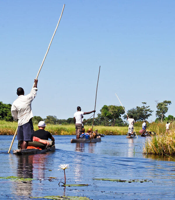 canoe-botswana